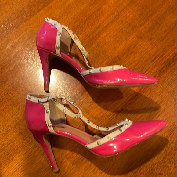 Halogen stud heels in blush (Valentino Rockstud) pink size 10.5 gold studs - Picture 3 of 10